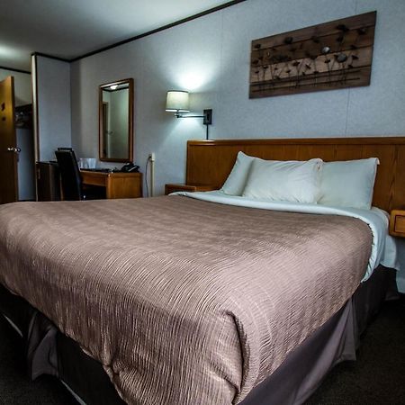 הירסט Companion Hotel Motel מראה חיצוני תמונה