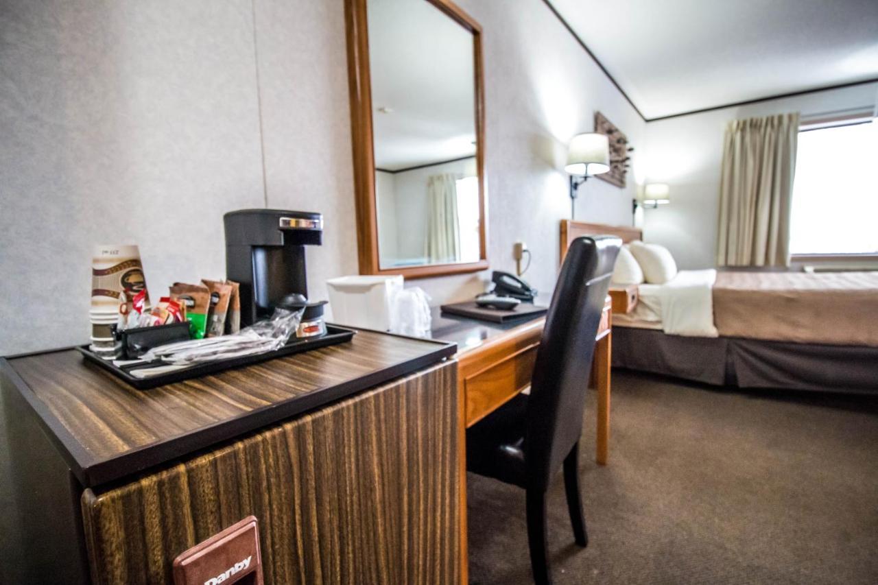 הירסט Companion Hotel Motel מראה חיצוני תמונה